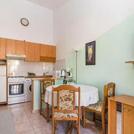 Buic Apartman Póla