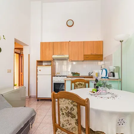 Buic Apartman Póla